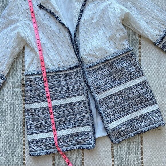 Chico’s White Blue Eyelet Linen Blend Embellished Lightweight Coat Women’s Large - Picture 5 of 9